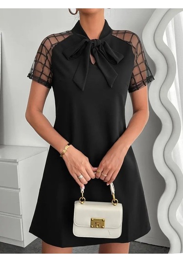 Kadın Kısa Kollu Boyundan Bağlamalı Omuzlarda Tül Detaylı Janjan Krep Elbise Siyah