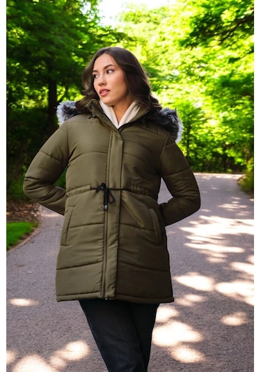 Kışlık Orta Boy Kapüşonlu Kürklü Şişme Kadın Mont Haki
