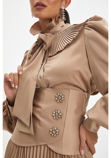 Kadın Fırfır Detaylı Gömlek Bej