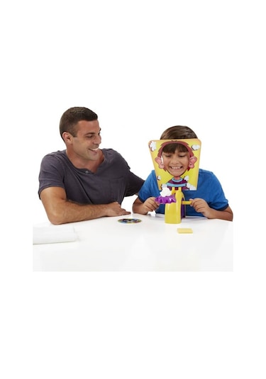 Hasbro Gaming Pie Face Kutu Oyunu B7063