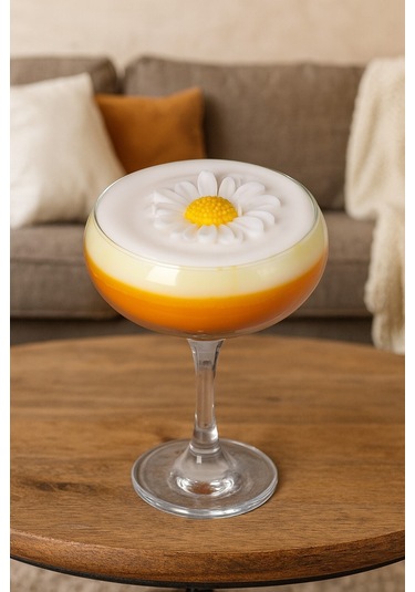 Papatyalı Mum Martini Bardağında Papatya