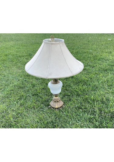 Beyaz Porselen Gövde Antika Abajur 80 CM