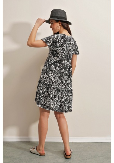 Gabria Yaka Bağlamalı Desenli Elbise Siyah