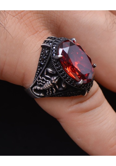Gümüş Erkek Yüzük Kırmızı Zirkon Taşlı Akrep Figürlü
