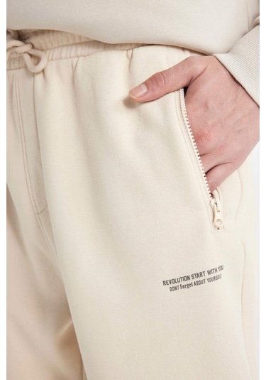DeFacto Regular Fit Jogger Eşofman Altı Fermuar Cepli Lastikli Paça Y5511AZ24AUBG702