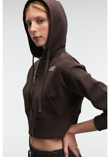 Grımelange Elara Kadın Metal Fermuarlı Nakışlı Kapüşonlu Crop Koyu Kahverengi Sweatshirt Koyu Kahverengi