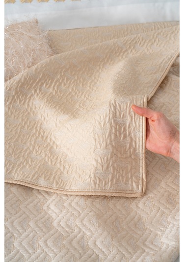 Parla Cappuccino Nakışlı Çift Kişilik Nevresimli Pike Seti - 8 Parça Çeyiz Seti Cappuccino