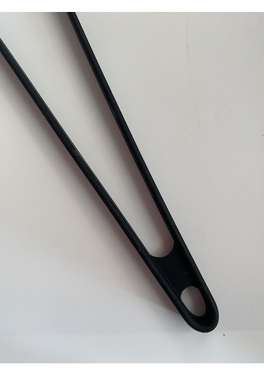 Sert Uçlu Isıya Dayanıklı Silikon 28 Cm Maşa Siyah