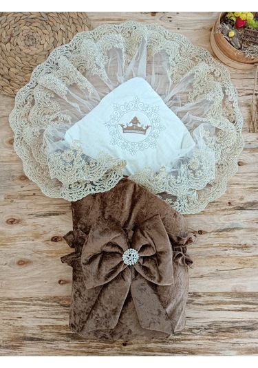 Dantelli Taçlı Bebek Kundağı Unisex Bebek Dış Kundak Battaniyesi Hastane Çıkışı Mevlütlük Kundak Kahverengi