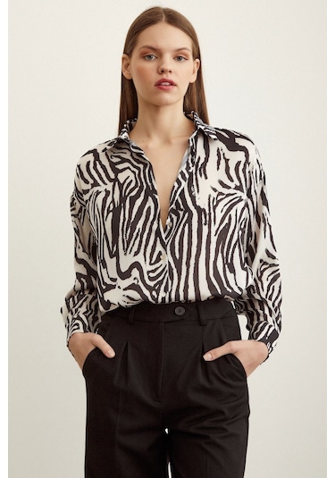 Never More Zebra Desen V Yaka Saten Gömlek Siyah