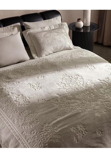 Madame Coco Roussillon 8 Parça Çeyiz Seti Gold