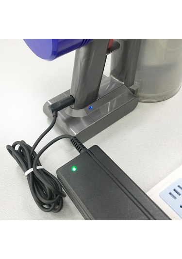 Shineyee V6 V7 V8 Süpürgeye Uygun 26.1v 780ma 1.8m Kablolu Abs Materyalli Siyah Avrupa Tipi Değişim Şarj Cihazı