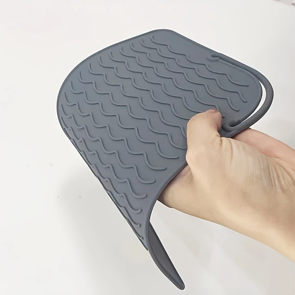 Gateesat Gri Saç Düzleştirici Ve Maşa Kaymaz Silikon Mat Gri