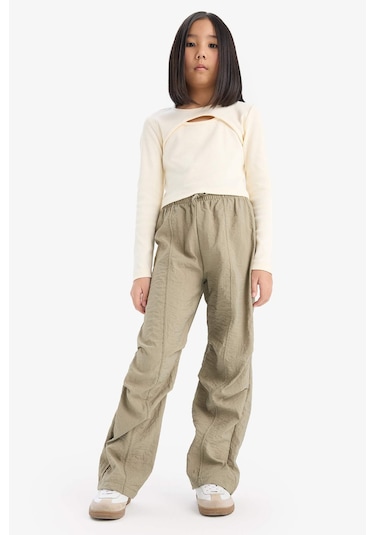 DeFacto Kız Çocuk Beli Lastikli Düz Paça Paraşüt Pantolon D7605A825SMKH465 Haki