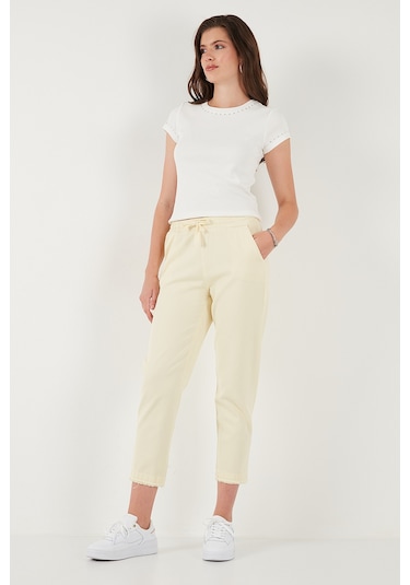 Lela Pamuklu Normal Bel Regular Fit Düz Paça Bayan Pantolon 668Yp42282S4 Sarı