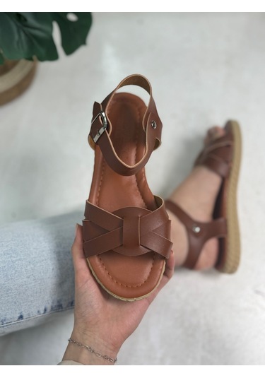 Günlük Kadın Sandalet Ayarlanabilir Bilek Tokalı Yumuşak Rahat Alçak Tabanlı Esnek Ayakkabı 407 Taba