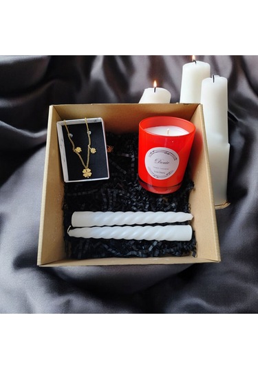 Denic Hediye Seti Kokulu Kırmızı Bardak Mum Yonca Kolye  Beyaz Burgulu Mum