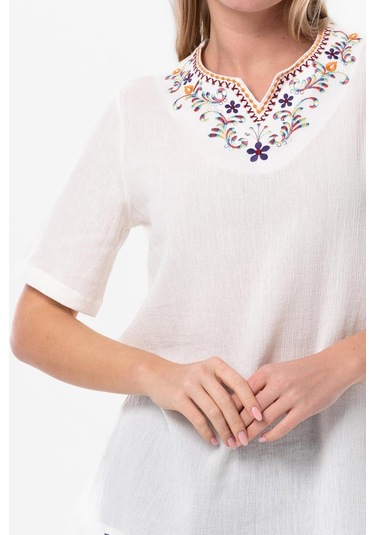 Kısa Kol Şile Bezi Gökkuşağı Nakış Detaylı Yazlık Bluz Krem Krm-krem