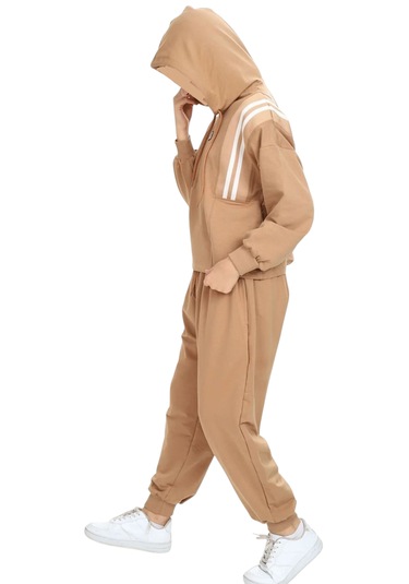 Kız Çocul Çizgi Şerit Detaylı Kapüşonlu Jogger Model Açık Kahverengi Renk Eşofman Takımı Açık Kahverengi Kız Çocul Çizgi Şerit Detaylı Kapüşonlu Jogger Model Açık Kahverengi Renk Eşofman Takımı Açık Kahverengi