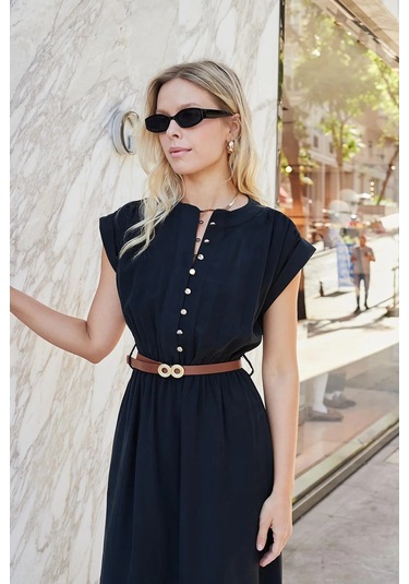 Kadın Yumuşak Dokulu İpeksi Modal Kumaş Hakim Yaka Beli Lastikli Önü Düğmeli Diz Altı Elbise-siyah Siyah Kadın Yumuşak Dokulu İpeksi Modal Kumaş Hakim Yaka Beli Lastikli Önü Düğmeli Diz Altı Elbise-siyah Siyah