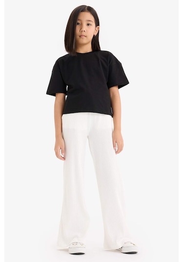 DeFacto Kız Çocuk Relax Fit Bisiklet Yaka Basic Düz Kısa Kollu Tişört Z5095A625SMBK27 Siyah