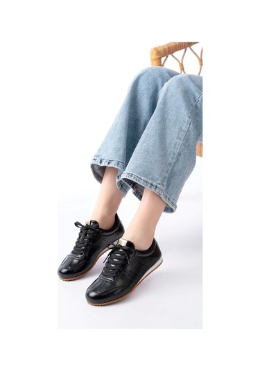 M-1009 Siyah Rugan Bağcıklı Günlük Kadın Spor Siyah Rugan