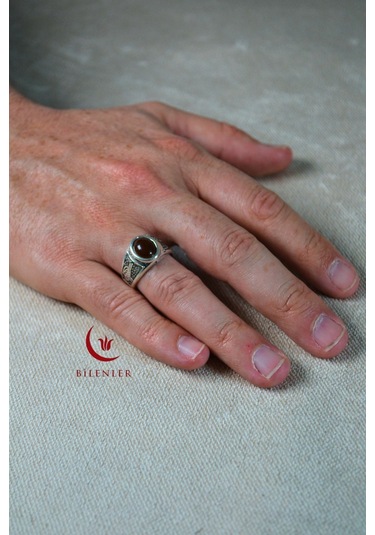 Erkek Tuğra Motifli Taşlı Metal Yüzük Uzun Ömürlü, Şık Tasarım 40 Lı Kutu Gümüş