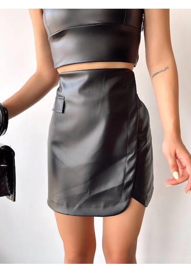 Cep Detaylı Oval Kapaklı Deri Etek Siyah H240048 Siyah