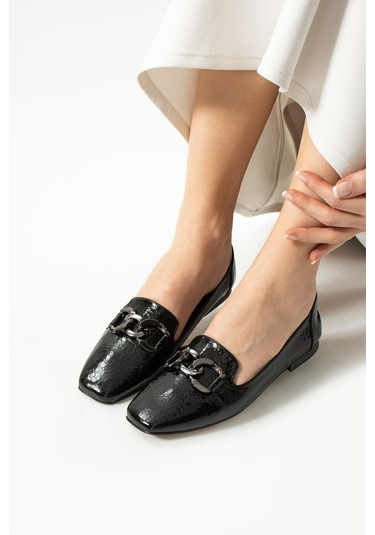 Kadın Siyah Krok Zincir Aksesuarlı Günlük Babet Siyah