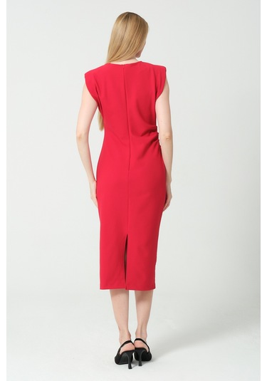 Arka Yırtmaç Detaylı Bel Büzgülü Elbise Kırmızı