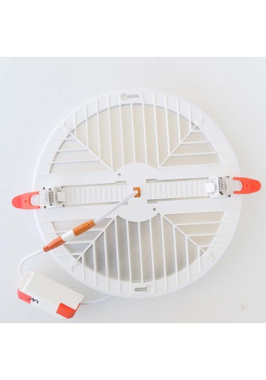 Yüksek Lümenli 10 Watt Ayarlı Sıva Altı Panel Led Beyaz Işık