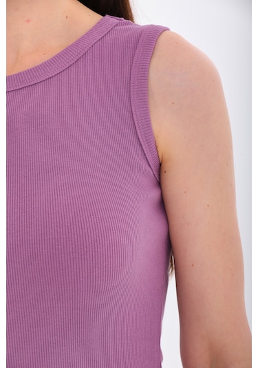 Mor Vücuda Oturan Kolsuz Diz Altı Fitilli Esnek Askılı Elbise Mor