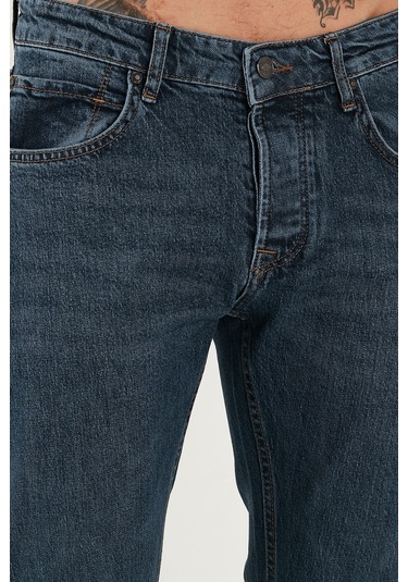 Buratti Pamuklu Slim Fit Normal Bel Dar Paça Jeans Erkek Kot Pantolon 1124C04Napoli Lacivert Buratti Pamuklu Slim Fit Normal Bel Dar Paça Jeans Erkek Kot Pantolon 1124C04Napoli Lacivert