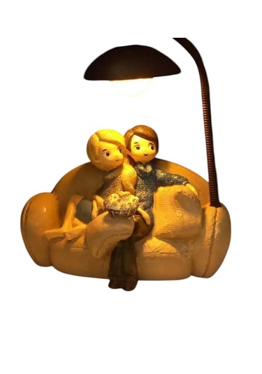 Tv İzleyen Aşıklar Biblo