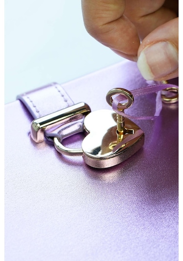 Hush Hush Kilitli Metalik Defter Kutulu 80gr. 160 Yp. Çiz..lila Lila