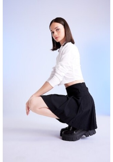 Defacto Yüksek Bel Basic Düz Kemerli Pileli Siyah Mini Etek D4470AX24AUBK27 Siyah