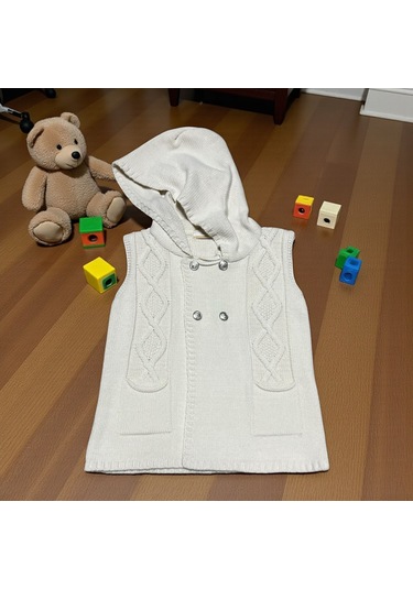 Kapüşonlu Çift Düğme Detaylı Triko Yelek Bej