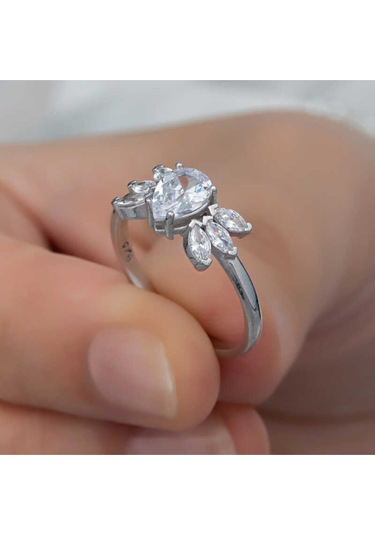 Casera's Gümüş Damla Zirkon Taşlı Kadın Yüzük Csr2185337 Gümüş