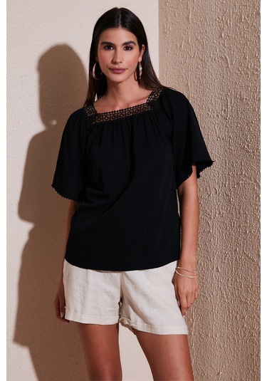 Lela Güpürlü Regular Fit Kare Yaka Bayan Bluz 5865652 Siyah