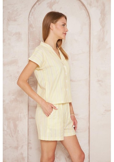 Kadın Özel Kumaş Ceket Yaka Beli Lastikli Kısa Kol Gömlek Cepli Şort Takım 3625290 Sarı