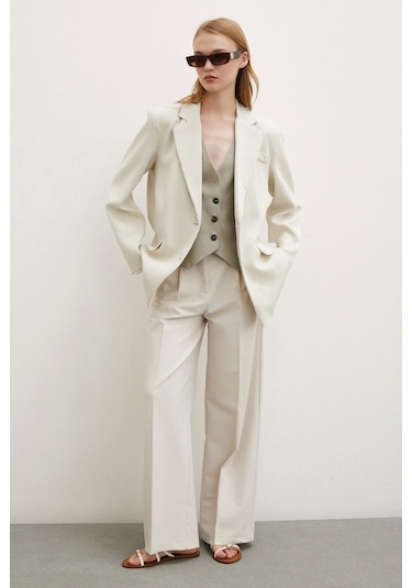 Never More Cep Kapaklı Kesik Detaylı Blazer Ceket Bej Bej