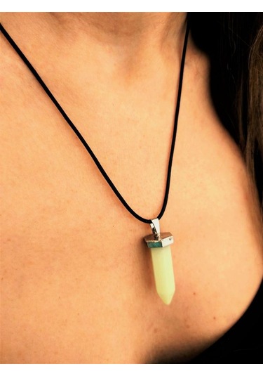 KARANLIKTA PARLAYAN DERİ İP KOLYE-KOL125 Çok Renkli