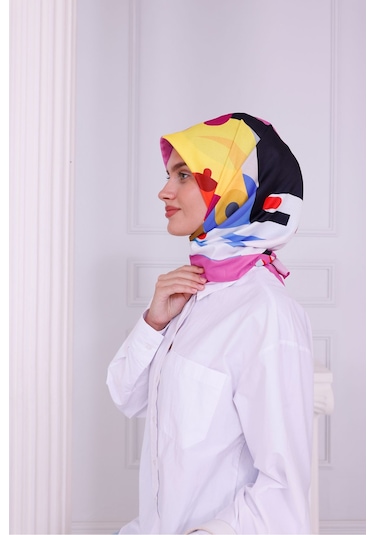 Tarzını Seç Grafik Rüzgarı Model Eşarp 100x100 Cm Renkli