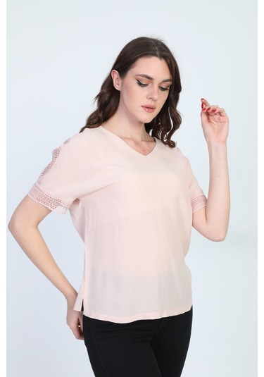 Ella Camelia Kadın Kol Ucu Dantel Detaylı Bluz 19E021 Pudra