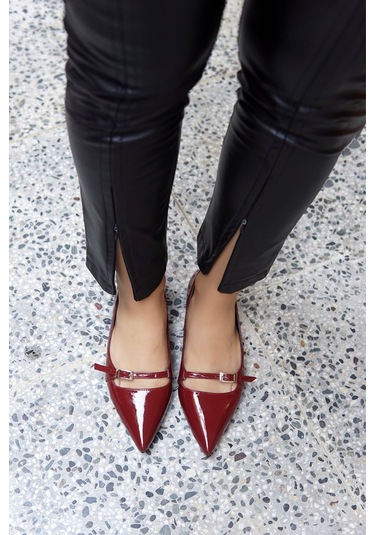 Monti Sivri Burunlu Toka Detaylı Babet Bordo