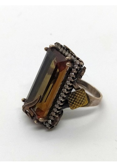 Sultanit Yüzük 157