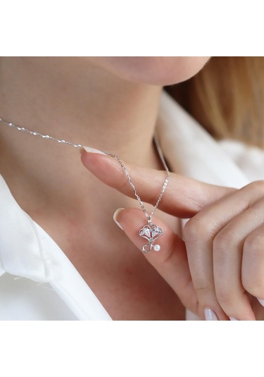 Nilüfer Çiçeği Gümüş Kolye Gümüş