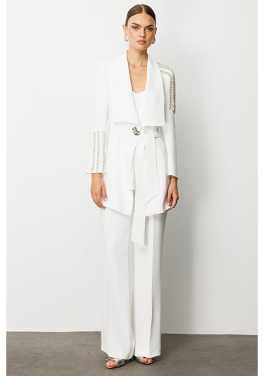 Moda İlgi Kadın Omuz Ve Kol Taş İşleme Detaylı Şal Yaka Kuşaklı Ceket 5007 Ekru Ekru