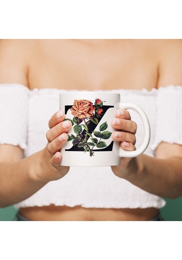 Z Baş Harf Kırmızı Güller İle Sarılı Bardak 330 Ml Kişiye Özel Çiçekli Hediye Beyaz