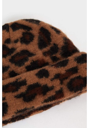 Defacto Kadın Leopar Desenli Bere F3161ax25wnbn303 Kahve-bn303
